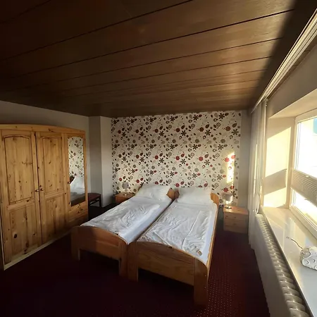 Gaestezimmer Zum Hackemack 埃克斯特塔尔