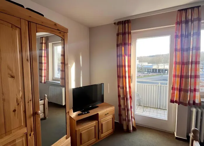 招待所 Gaestezimmer Zum Hackemack